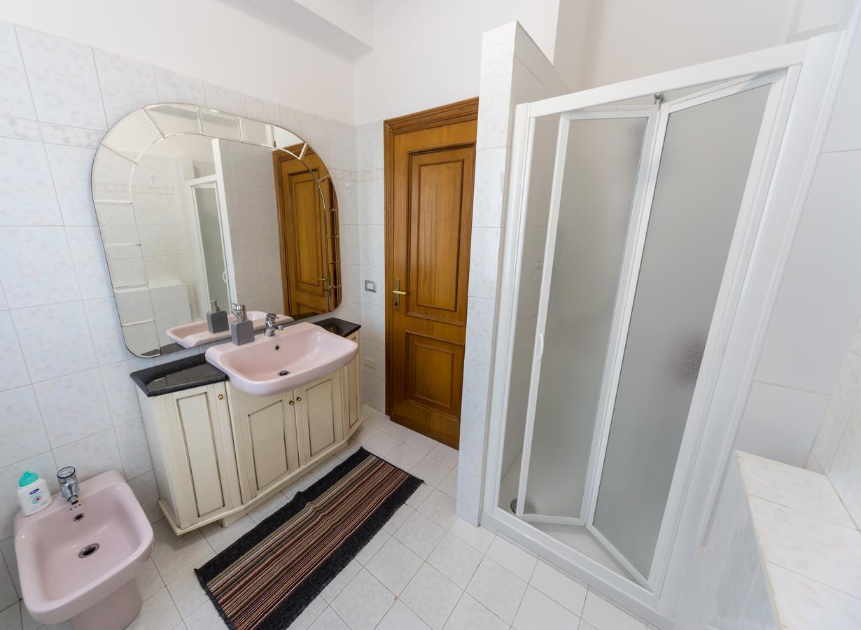 Hotel 32 à Ciampino Extérieur photo