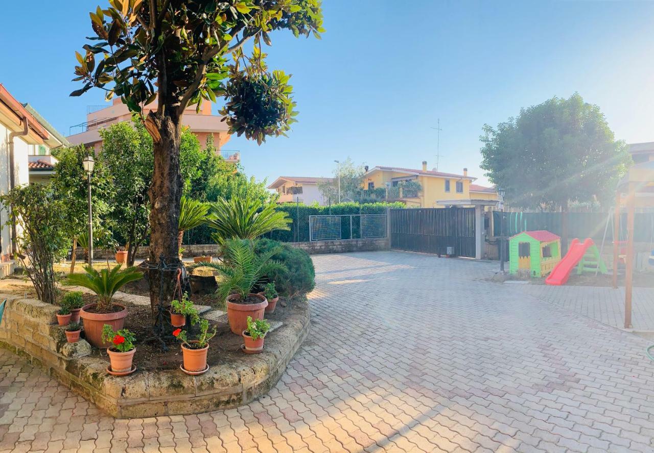 Hotel 32 à Ciampino Extérieur photo